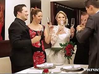 Kelner pieprzył mnie, bo mój mąż nie wie jak be crazy