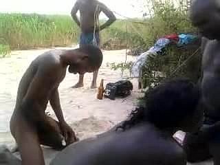 kameradaki savan fuck Afrikalılar