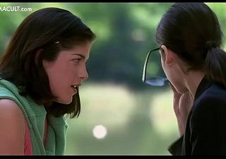 Selebriti bogel - Celebrity Lesbian Kisses