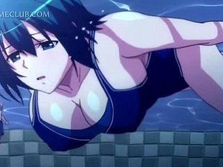 Tre borchie cornea cazzo un anime carino sotto l'acqua