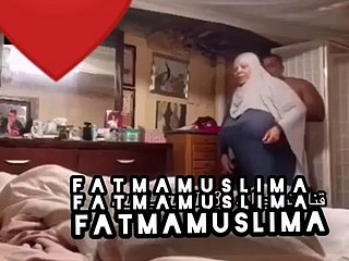 Hijab'da şişman karısı