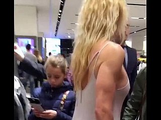 Секс, мигание и грязные Snapchats во Франции и Испании