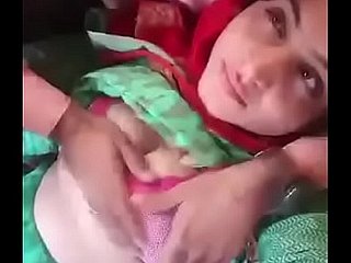 Bhabi پہلی بار مقعد کی کوشش کریں