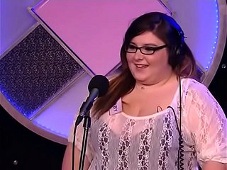 Howard Stern Hure Contest, 21 Jahre alt. Mit 100 Jungs auf Craigslist, Bars und Swingerclubs