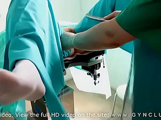 Orgasme eksel pada kursi gyno