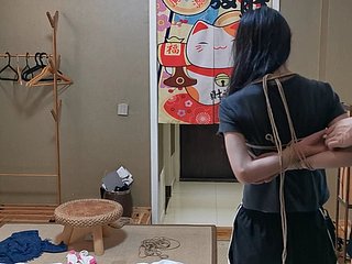 Ultraman New Girl Shanshan Binding Challenge (punição)