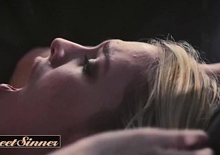 Sweetsinner - สาวผมบลอนด์ร้อน Kenna James Fucks แต่งงานกับผู้ชาย
