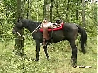 Orgia odbytu trójkąta na świeżym powietrzu