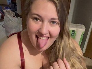 Hot BBW Wife Blowjob deglutisce sperma !! boscage un sorriso