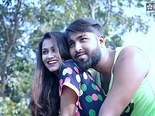 Pati ke chhote bhai apne สวัสดี nai nawalee bhabhi ko trouble karke chodne ka maja luta gibe ghar pe bhaiya nahi tha