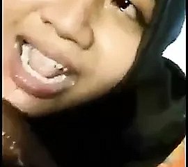 マレーシアの少女フェラ