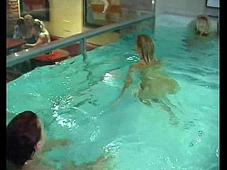 Pool Think the world of Party