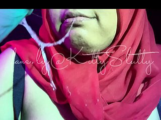 Hijab – pompino sciatto