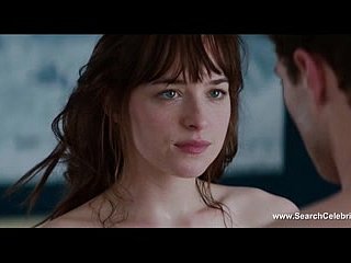 Dakota Johnson khỏa thân