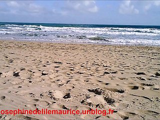 Josefina de frigid Isla Mauricio: Orinar en Meekly d'Agde en invierno