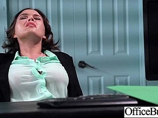 Assignment Comprehensive (Krissy Lynn) avec de gros seins de melon aime le sexe movie-34