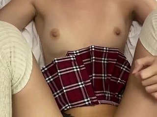 Liebesspiel mit köstlichem Schulmädchen-POV-Video