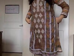 desi kız Şalvar all round Undressed soyma ve bizi alay