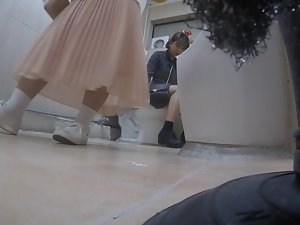 Korean Mädchen mit WC Teil 4