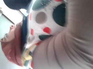 Spy-Cam (19) upon der Nähe ihres tites 2