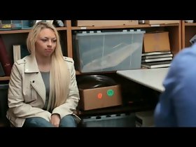 shoplifting 5 dziewczyna złapany przez straż ładny koooool wideo