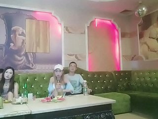 จีน ktv เซ็กส์แปลกๆ กลุ่มเซ็กส์ นั่งผู้หญิง 4p