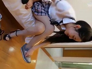 Penggambaran peribadi seorang gadis cantik di sebuah hotel. Jurugambar itu memandangnya dan bertanya sama ada ia sudah lama tidak ke sana