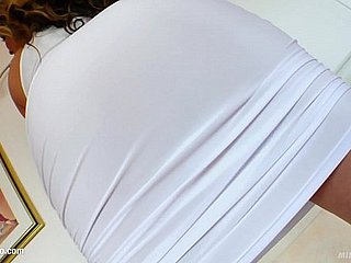 Афродита милф шлюха трахается в Milf Thing