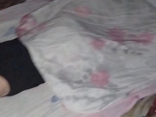 하녀를 깨워서 섹스를 시켜줬고, 우리는 정말 즐거웠어요