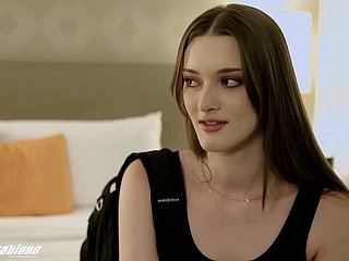 Yeni Duygular - New Zealand pub Mistake, Sikimin Emilmesini ve Sikilmesini Sağlıyor (Olivia Madison)