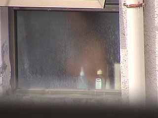 Spiate dal balcone, ricche tette