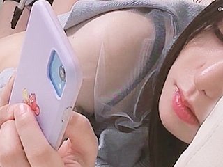 日本のアマチュア変態セックス彼女の服を脱がせて挿入するだけです。