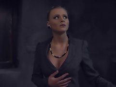 Heavy boobs trong tù 643