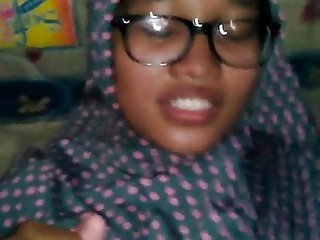 인도네시아어 jilbab tudung memek의 berbulu 1