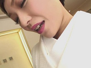 Morose Japanese girl loves scuking twardy kutas