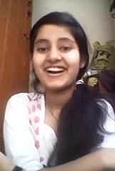 Desi joven natkhat bachi india Pechos grandes