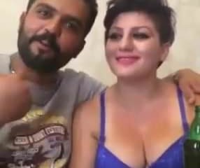 IRAN Carino Prostituta potabile della ragazza prima del rapporto sessuale Mummy