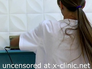 exames raparigas na clínica ginecomastia
