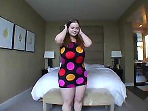 Głębokie Throated BBW Redhead Upper-cut Rhodes Bani kurek i pobiera fucked