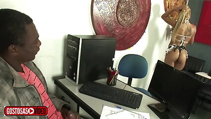 fui fazer entrevista de emprego e acabei dando pro patrão